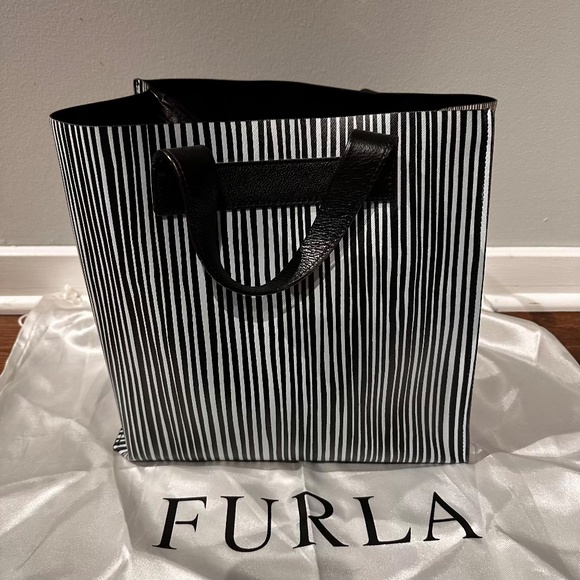 Rare! Furla Divide-it Tote Black and White Striped Medium Sized Shopper Tote Bag - Picture 5 of 13